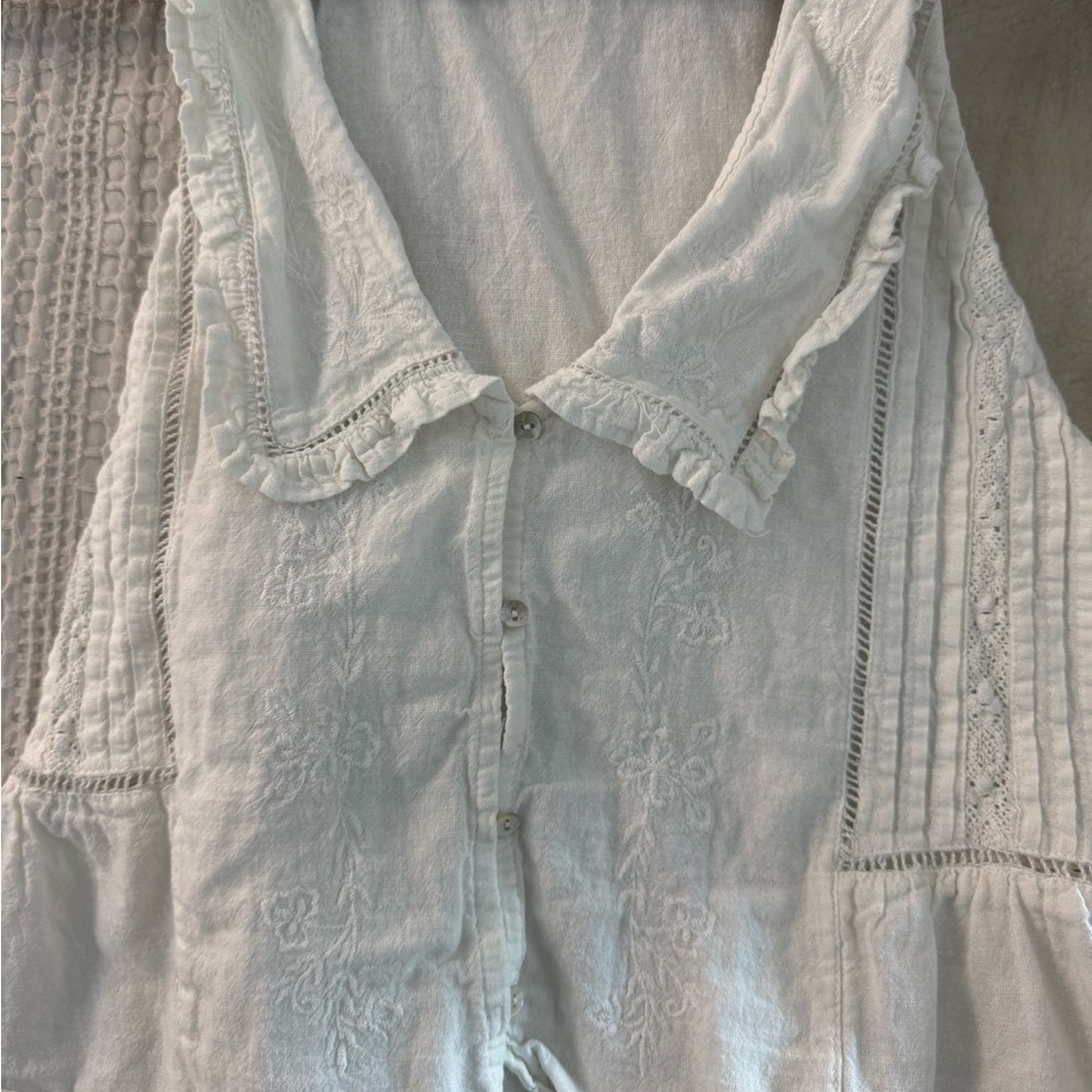 Zara Cream Ruffled Blouse - Picture 5 of 5